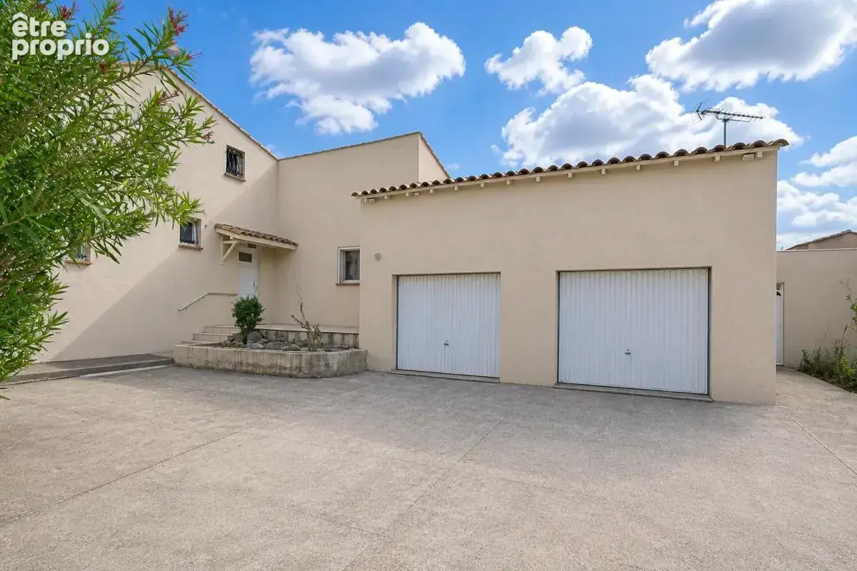 Maison de 6 pièces de 160 m² à Rodilhan - photo 2
