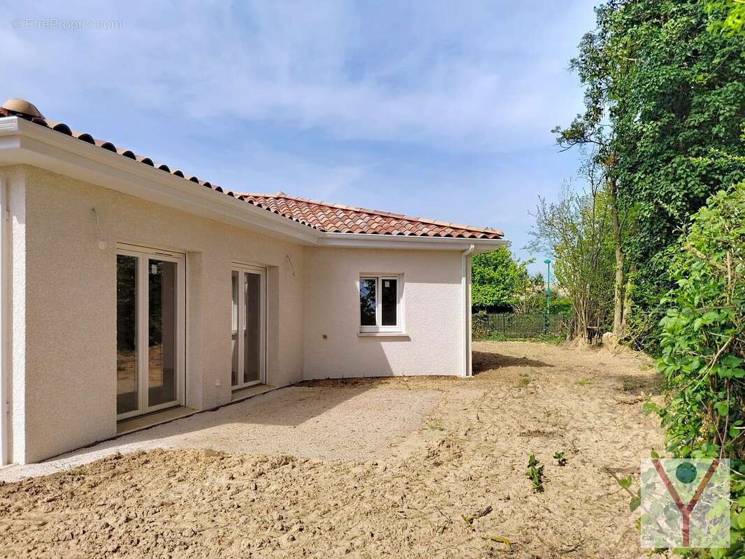 Maison à SAINT-DIDIER-SUR-CHALARONNE
