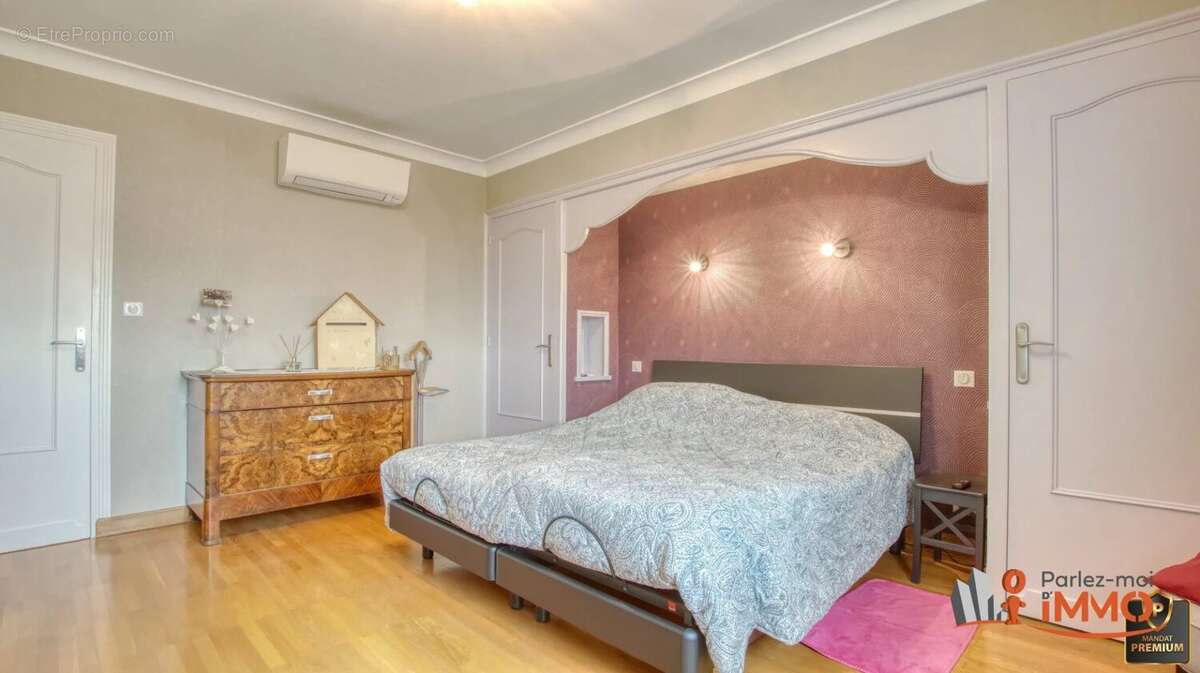 Maison à LA TOURETTE