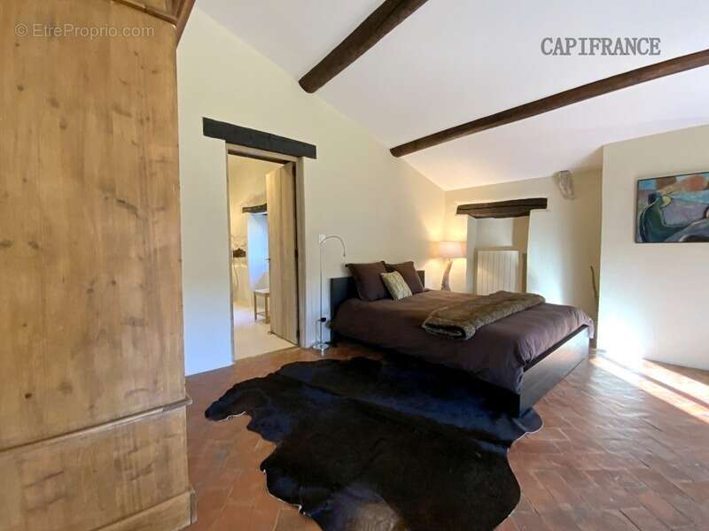 Maison à FORCALQUIER