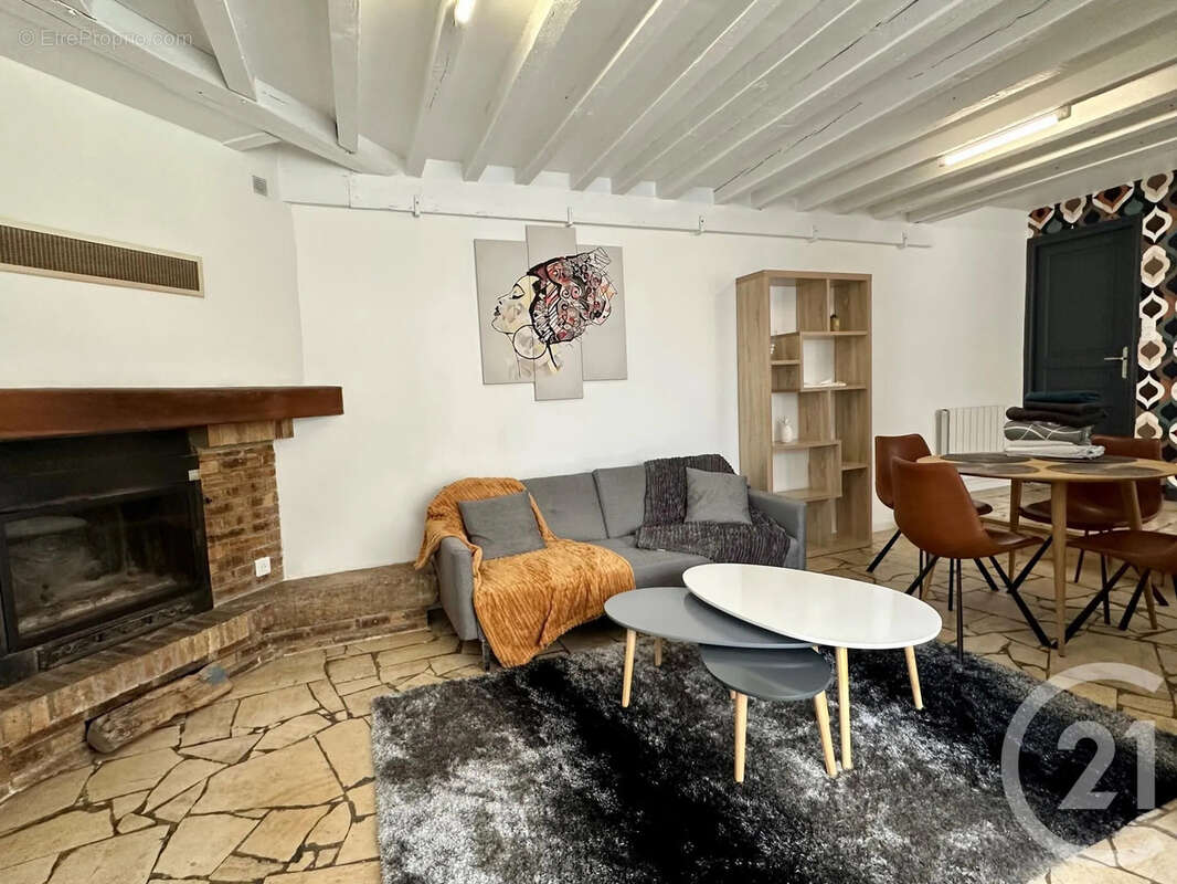 Maison à SAINTE-SAVINE