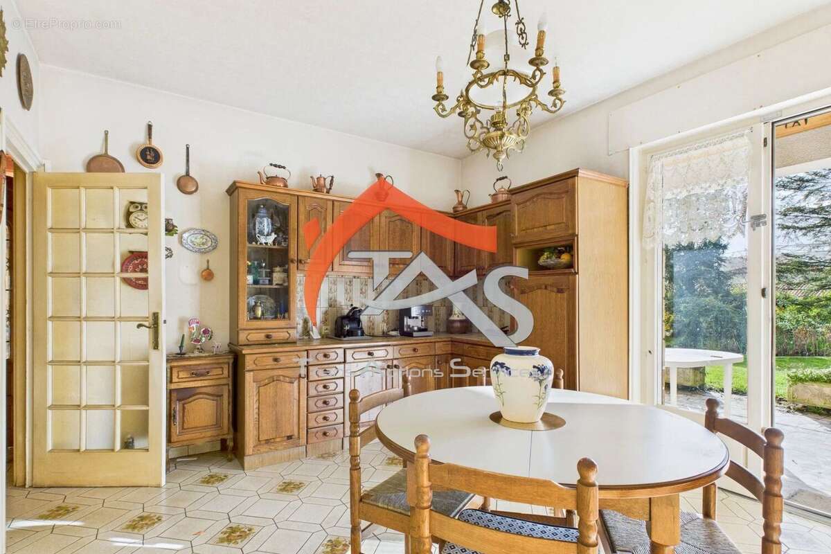 Maison à SAINT-PAUL-EN-JAREZ