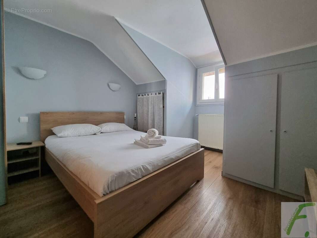 Commerce à AIX-LES-BAINS