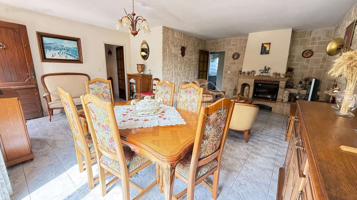 Maison à SARRIANS