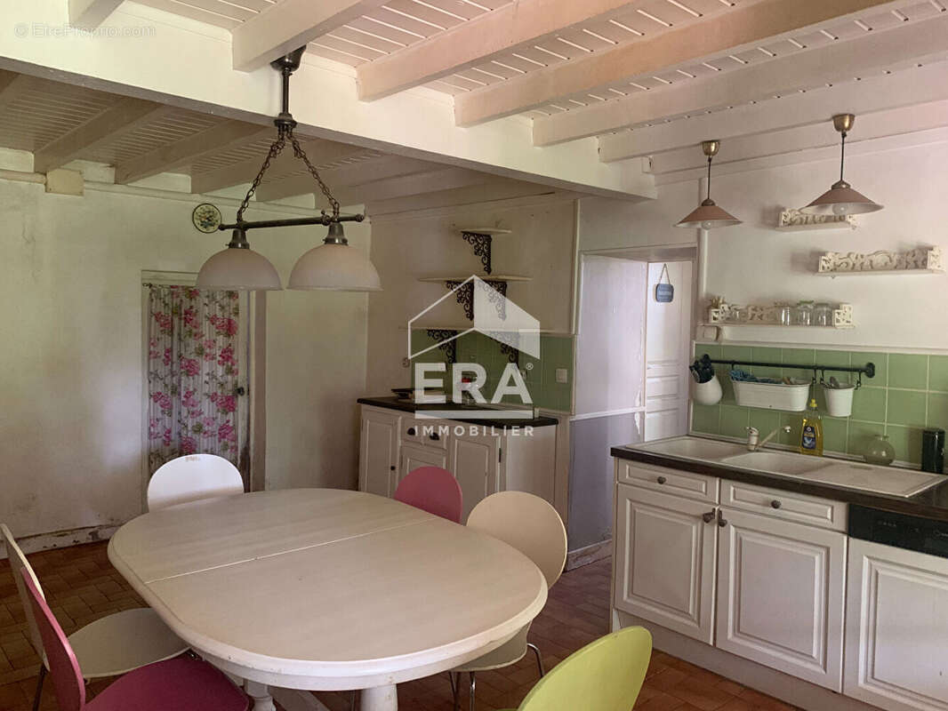 Maison à SAINT-CLAIR-DE-LA-TOUR