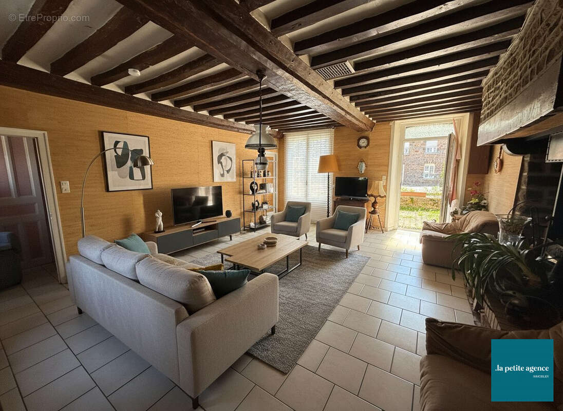 Maison à CLECY