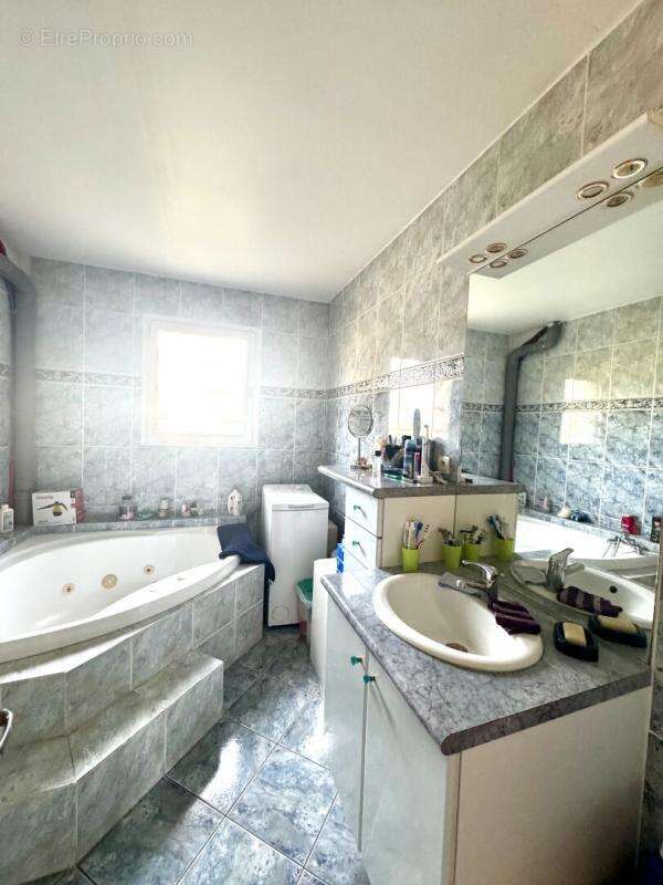 Maison à TROSLY-BREUIL