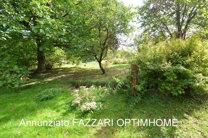 Maison à LUZY-SAINT-MARTIN