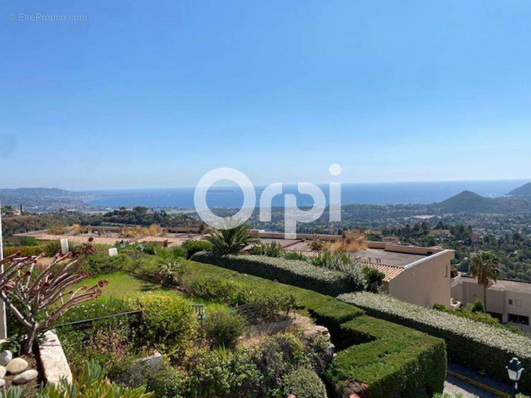 Appartement à MANDELIEU-LA-NAPOULE