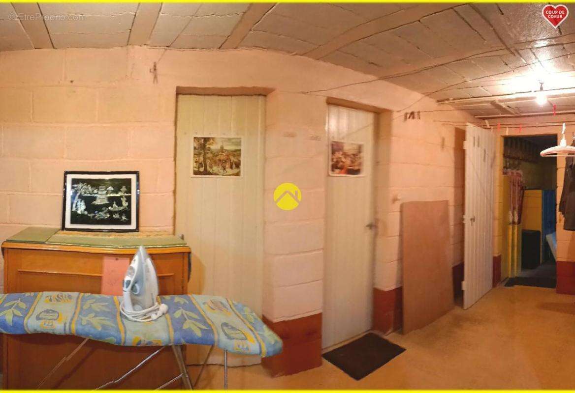 Maison à NEUVY-SUR-BARANGEON