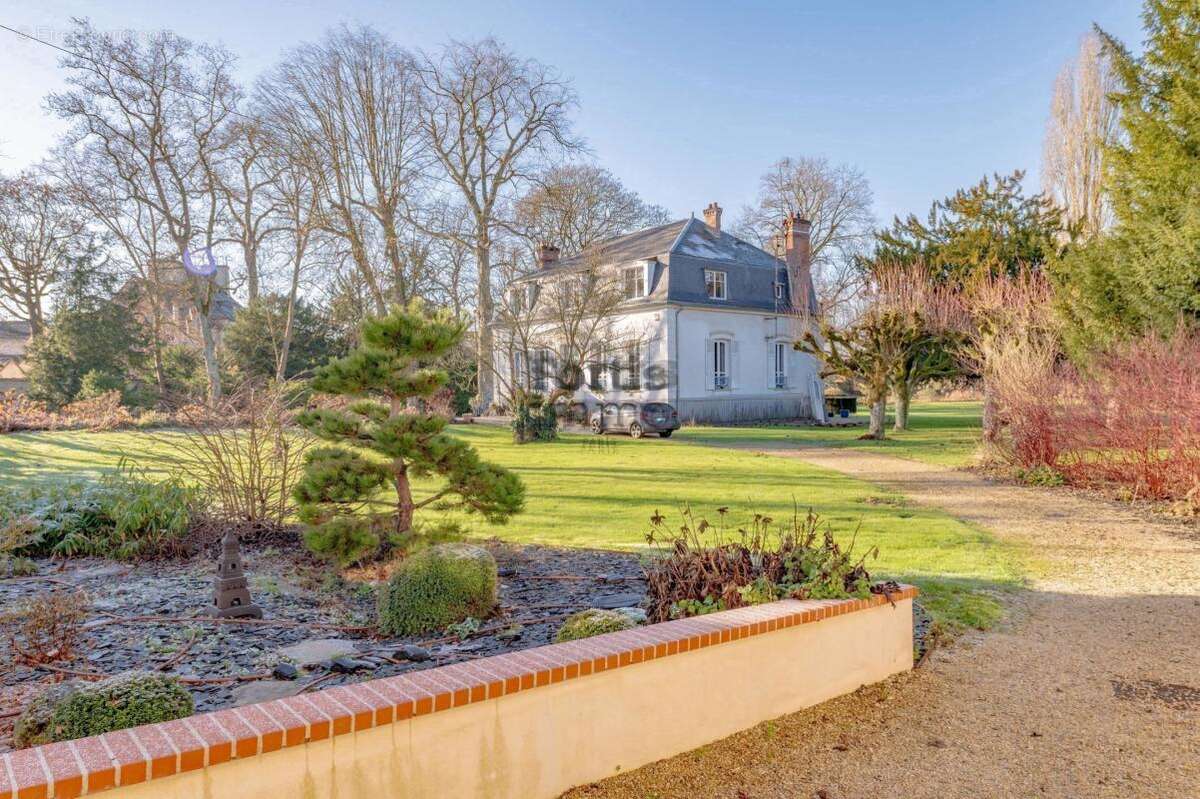 Maison à GERMIGNY-L'EVEQUE