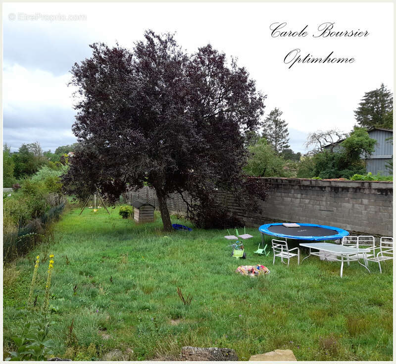 Appartement à LA NEUVEVILLE-SOUS-CHATENOIS