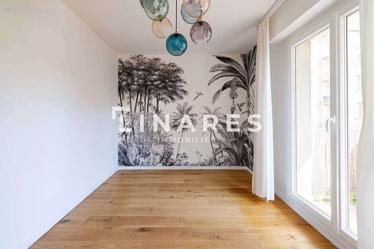 Appartement à MARSEILLE-6E