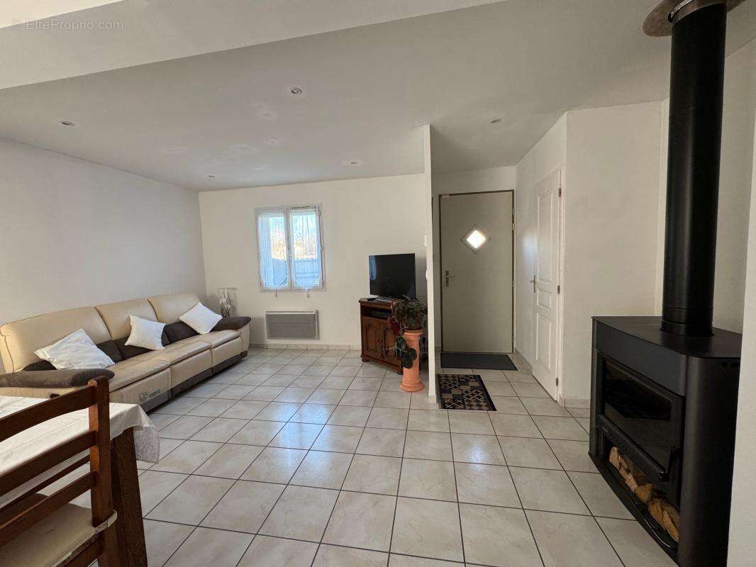 Maison à COLOMBIER-SAUGNIEU