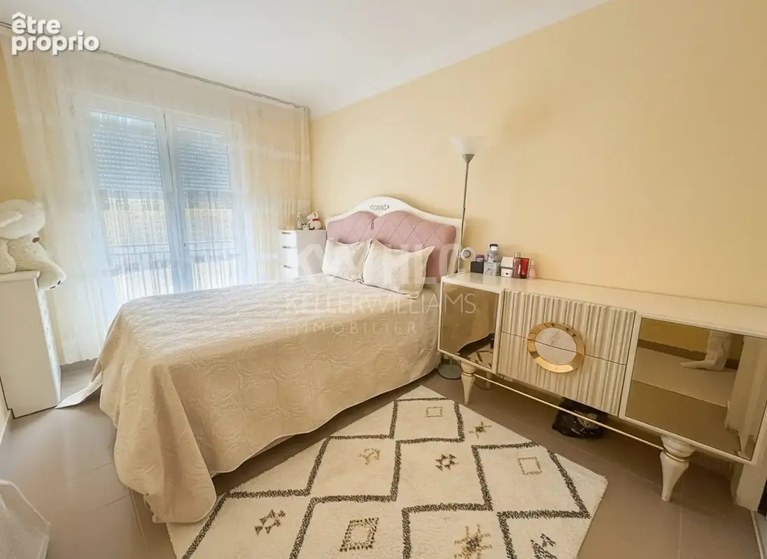 Appartement 65 m² à Antibes  - photo 3