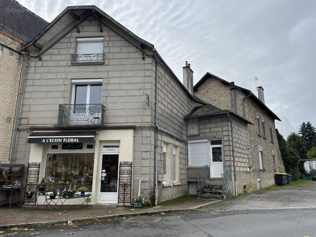 Pompadour centre ville, quartier du château - photo 1