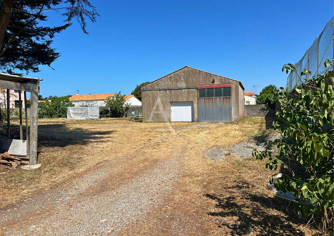 Grande maison familiale à Bouin - Volumes exceptionnels et garage de 100 m² - photo 13