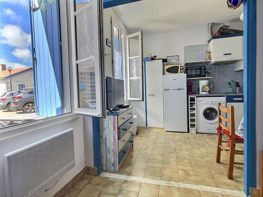Appartement à LA BREE-LES-BAINS