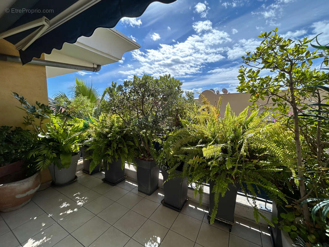 Appartement à BEAULIEU-SUR-MER