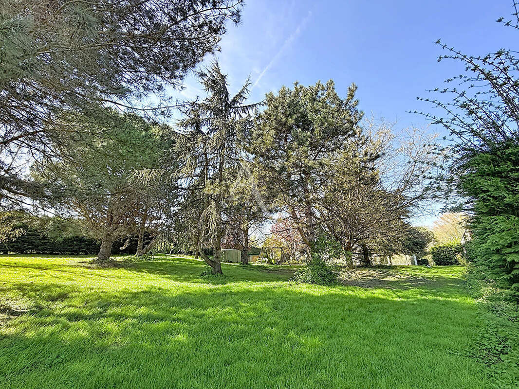 Maison à SAINT-SYLVAIN-D'ANJOU