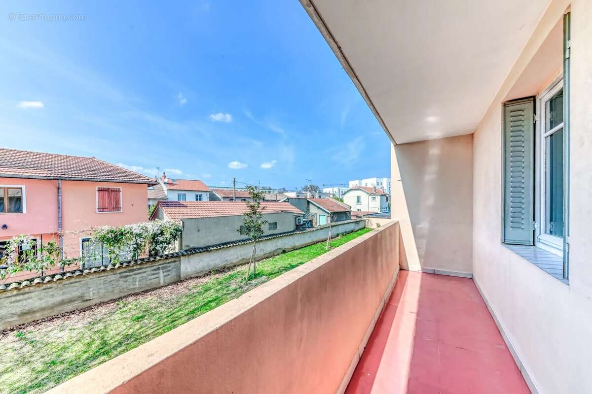 Appartement à LYON-8E