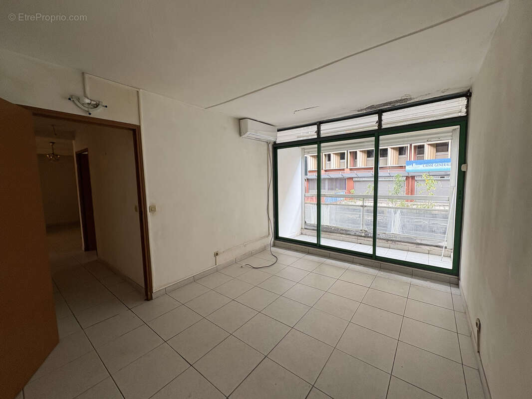 Appartement à POINTE-A-PITRE