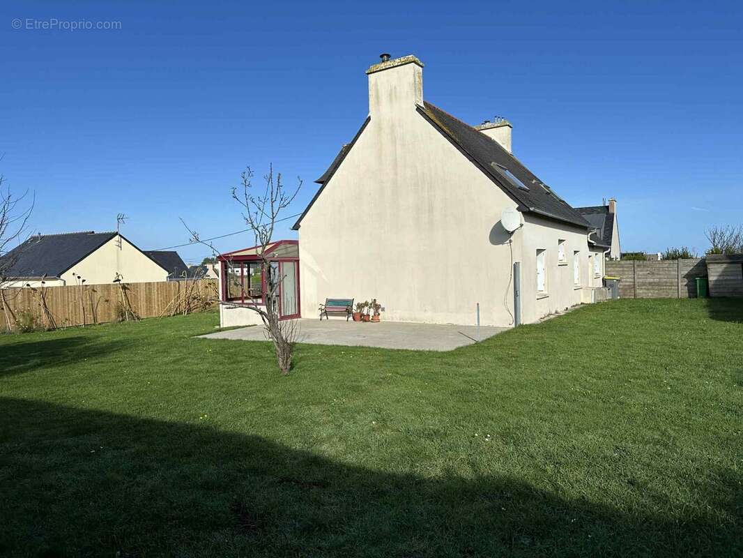 Maison à PLOUDALMEZEAU