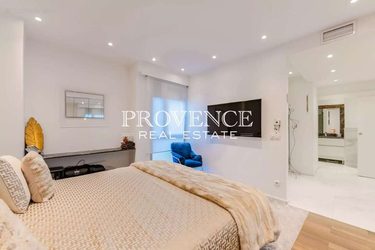 Les alpilles - t4 153m² vue mer + terrasse - photo 10
