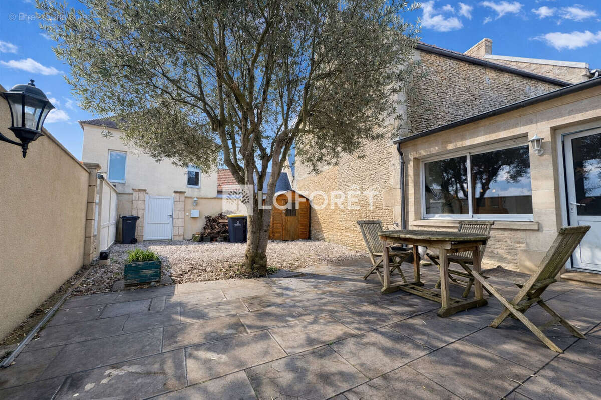 Maison à BIEVILLE-BEUVILLE