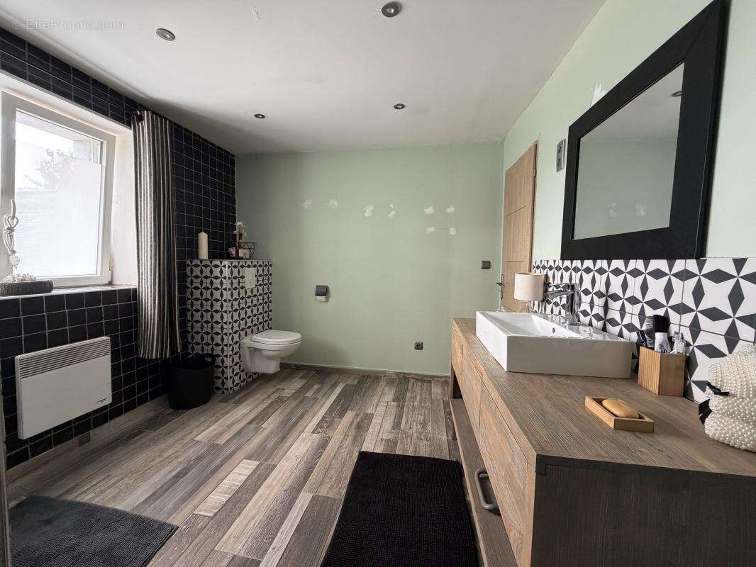 Maison 133 m² à Oisy-Le-Verger  - photo 4