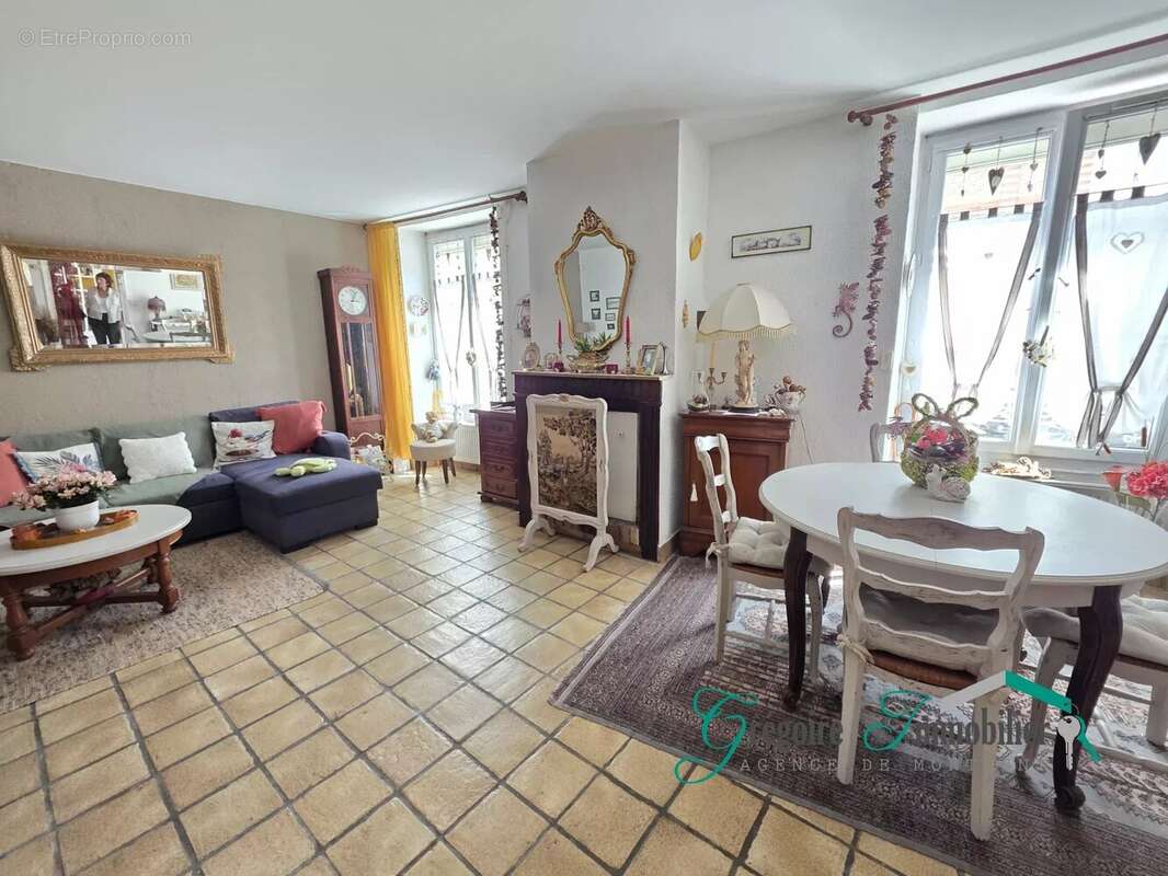 Maison à BOURRON-MARLOTTE