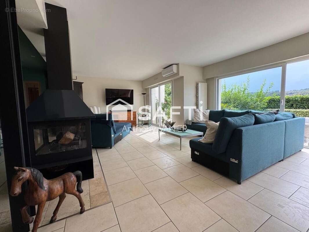 Photo 2 - Maison à LA COLLE-SUR-LOUP