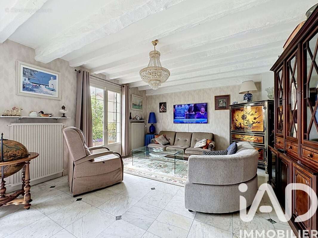 Maison 128 m² à Conflans-Sainte-Honorine  - photo 3