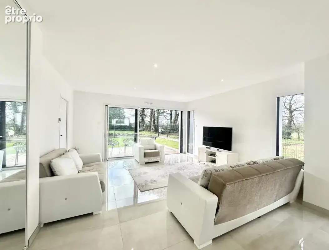 Maison contemporaine - 105 m² - locqueltas - photo 8