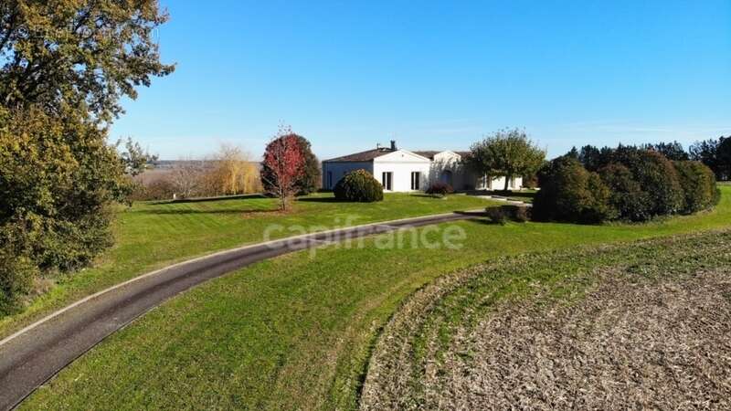 Maison à SAINT-PIERRE-SUR-DROPT