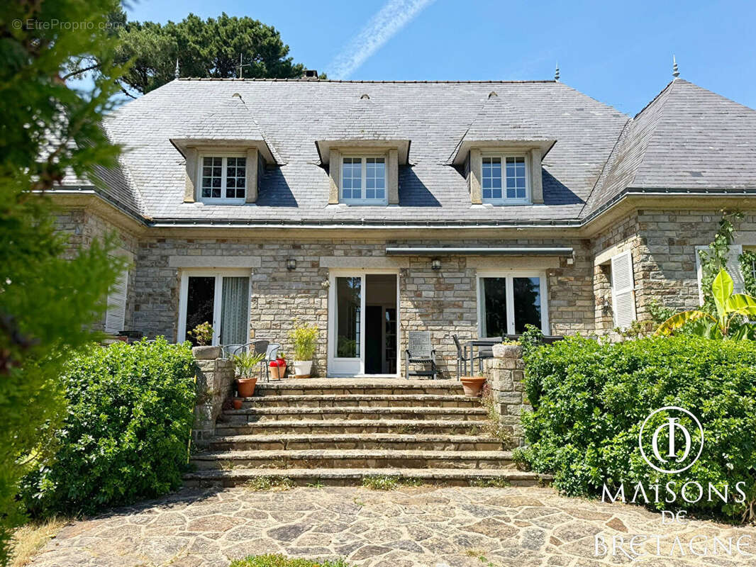 Demeure bourgeoise 260 m², 11 pièces à vendre à Larmor-Plage - photo 18