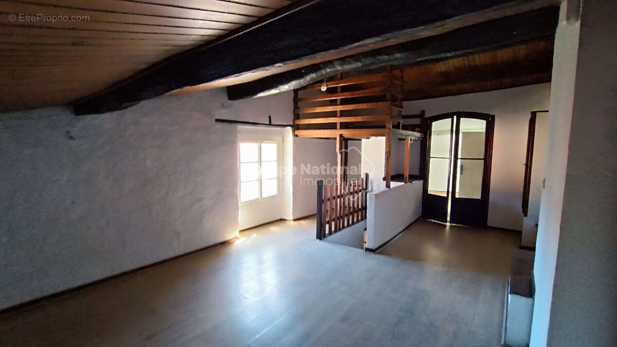 Maison à BESSE-SUR-ISSOLE