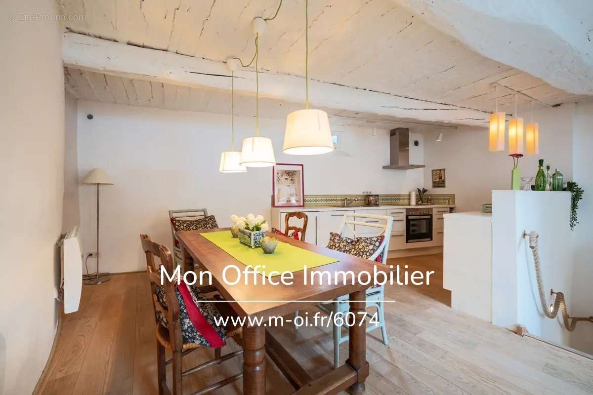 Maison à LOURMARIN