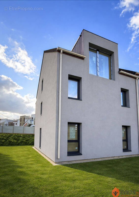 Appartement à COUPVRAY