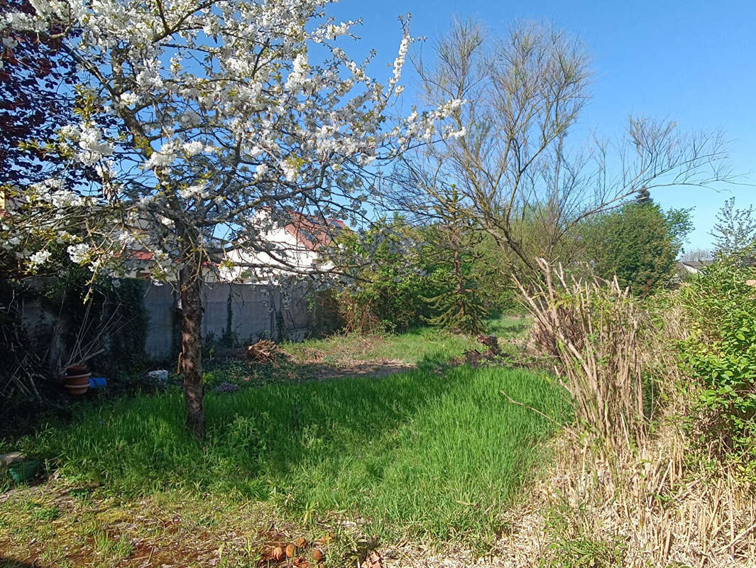 Maison à FONTENAY-LE-FLEURY