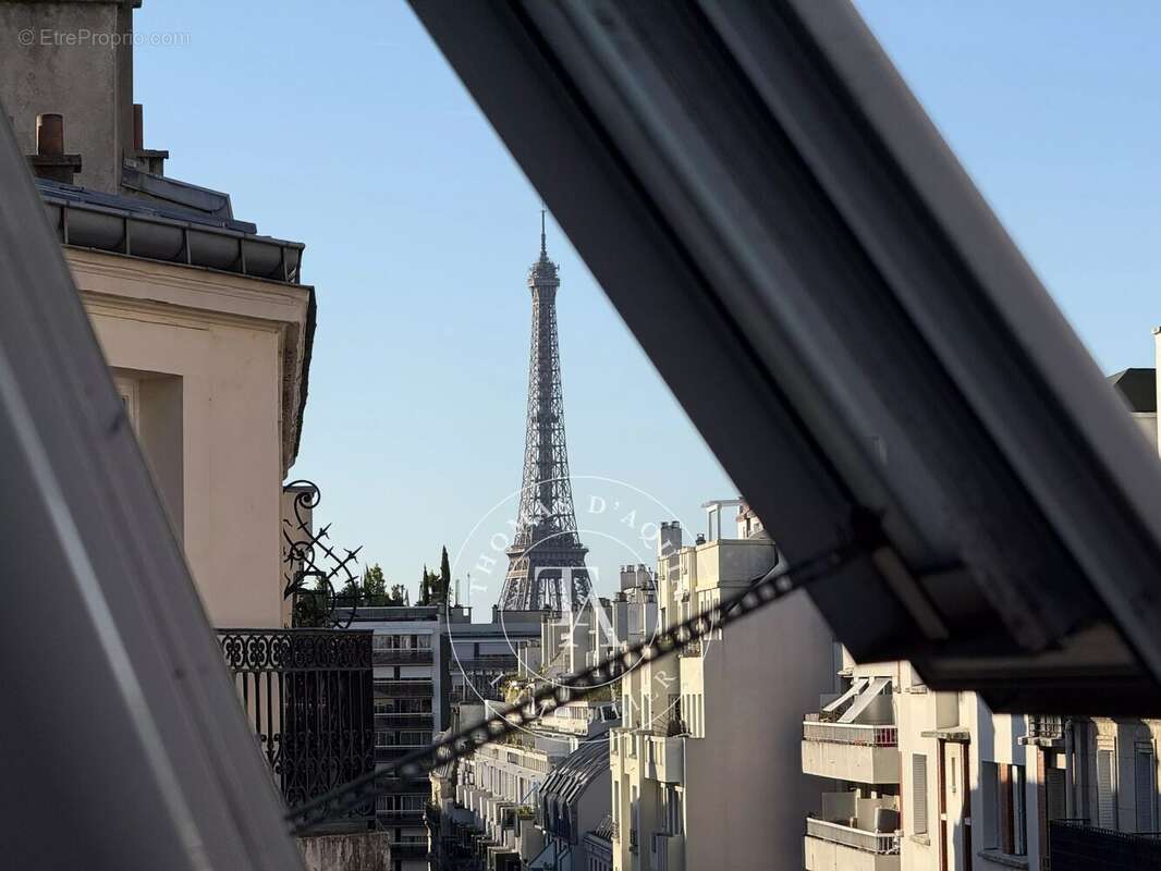 Appartement à PARIS-15E
