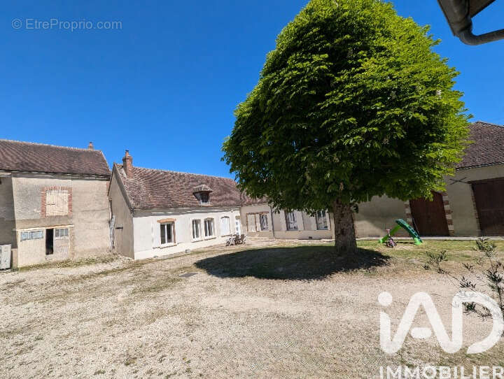 Maison 130 m² à Mont-Saint-Sulpice  - photo 4