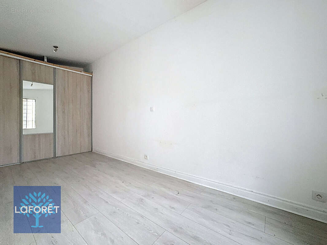 Appartement à DAMMARIE-LES-LYS