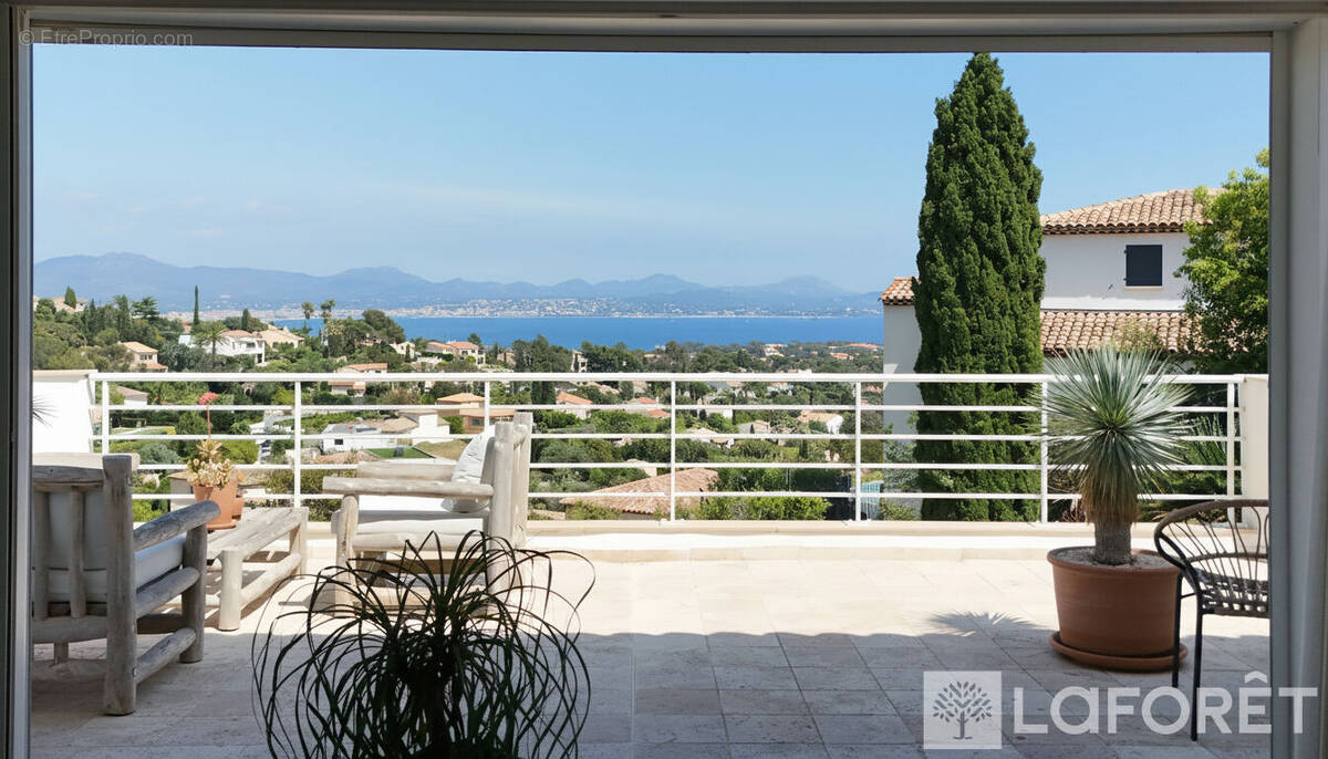 Maison à FREJUS