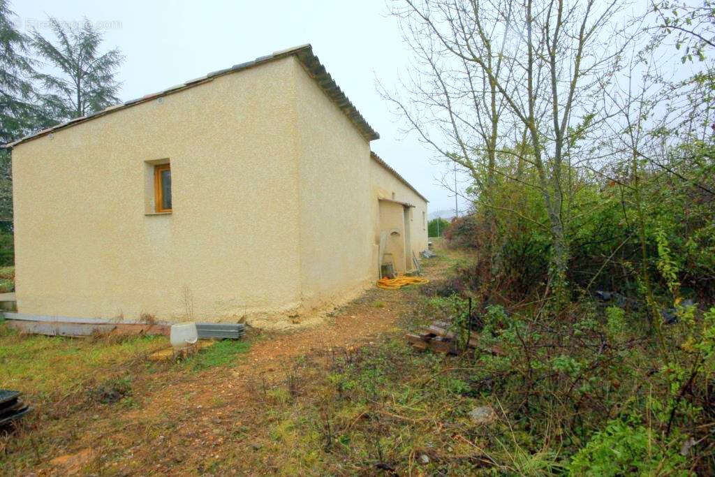 Maison 80 m2, terrain 764 m2 - photo 12