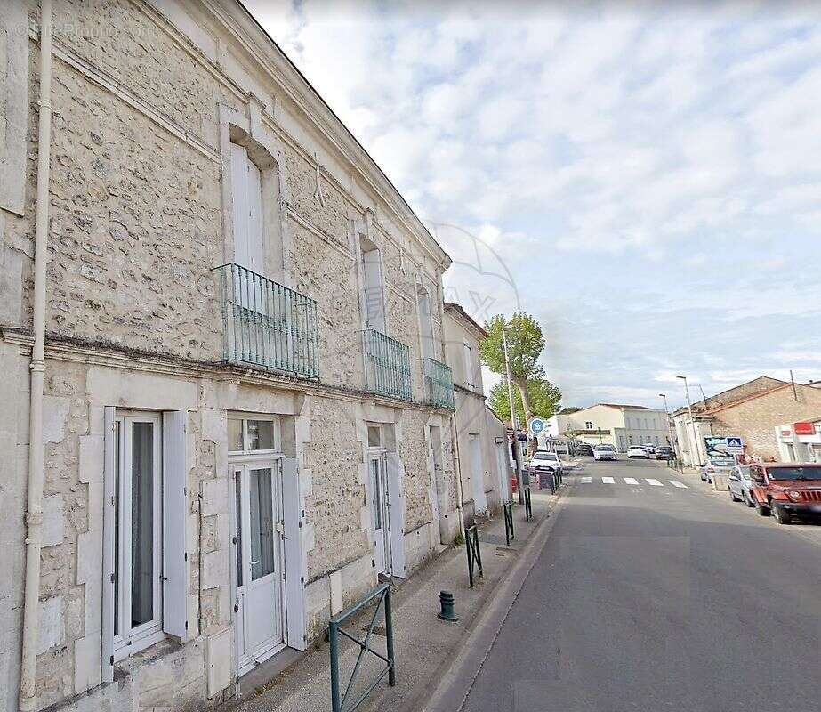 Maison à BREUILLET