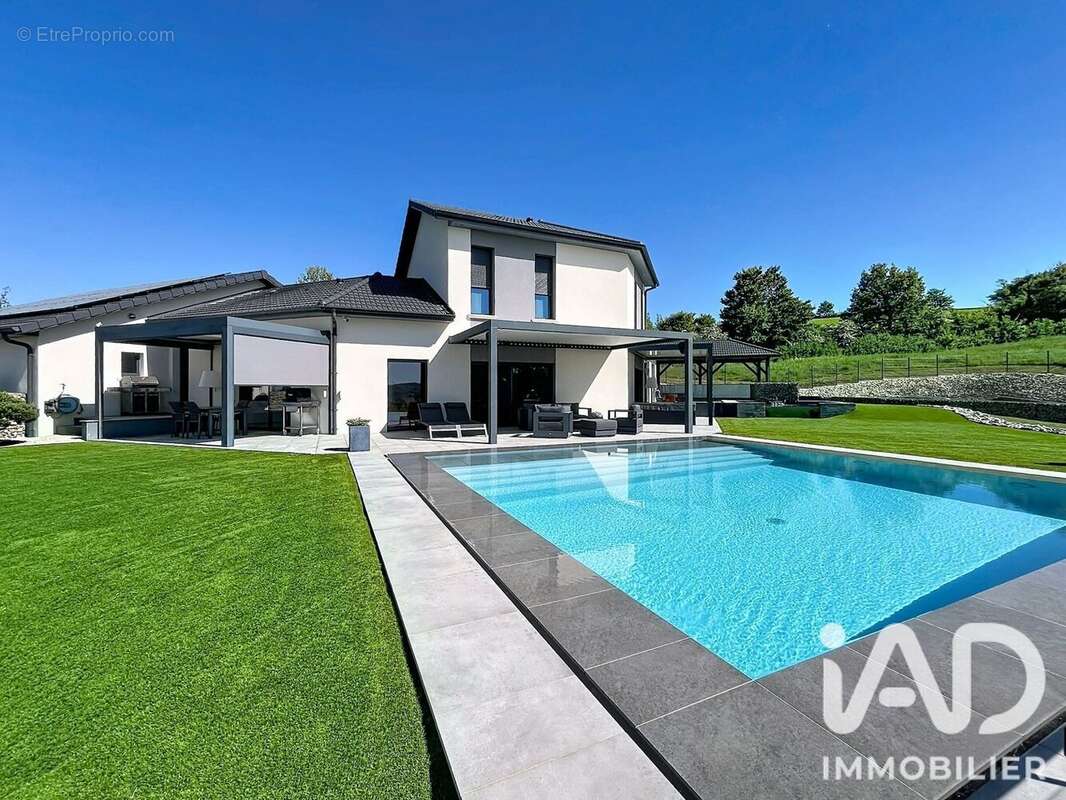 Photo 3 - Maison à SAINT-JUST-CHALEYSSIN