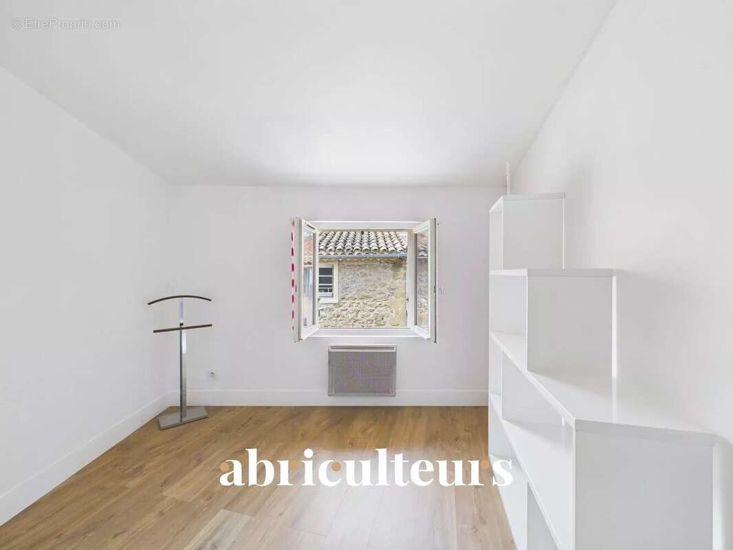 Appartement à LAMBESC