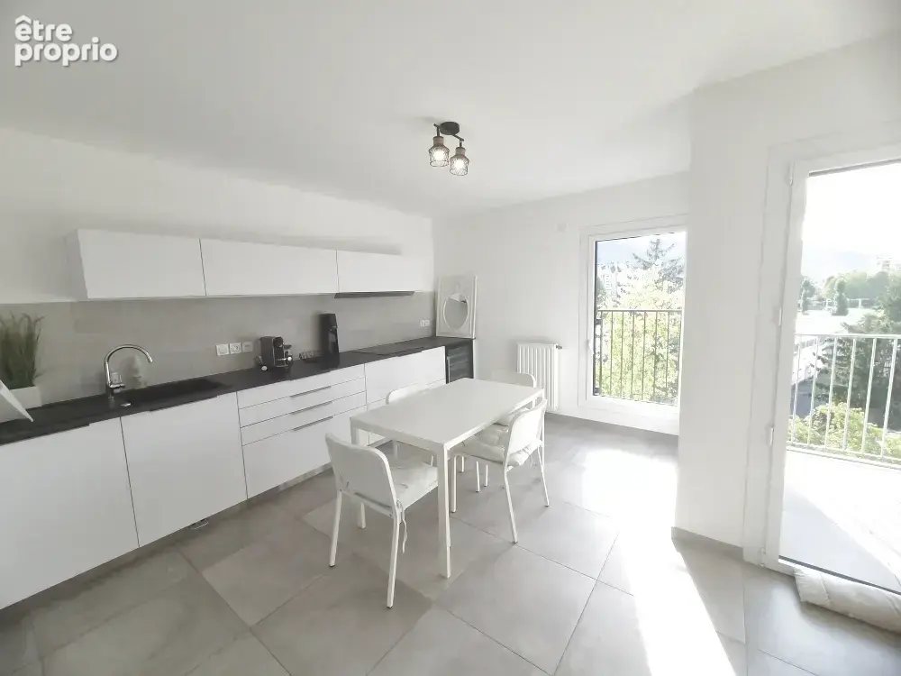 Exclusivité ! Appartement avec vue Montagnes de type 3, très récent, Terrasse et Garage ! - photo 5