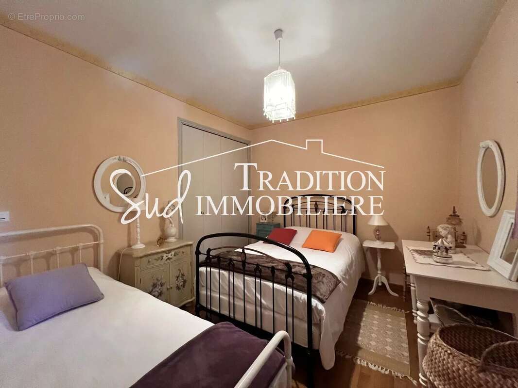 Maison à SAINT-ETIENNE-DU-GRES